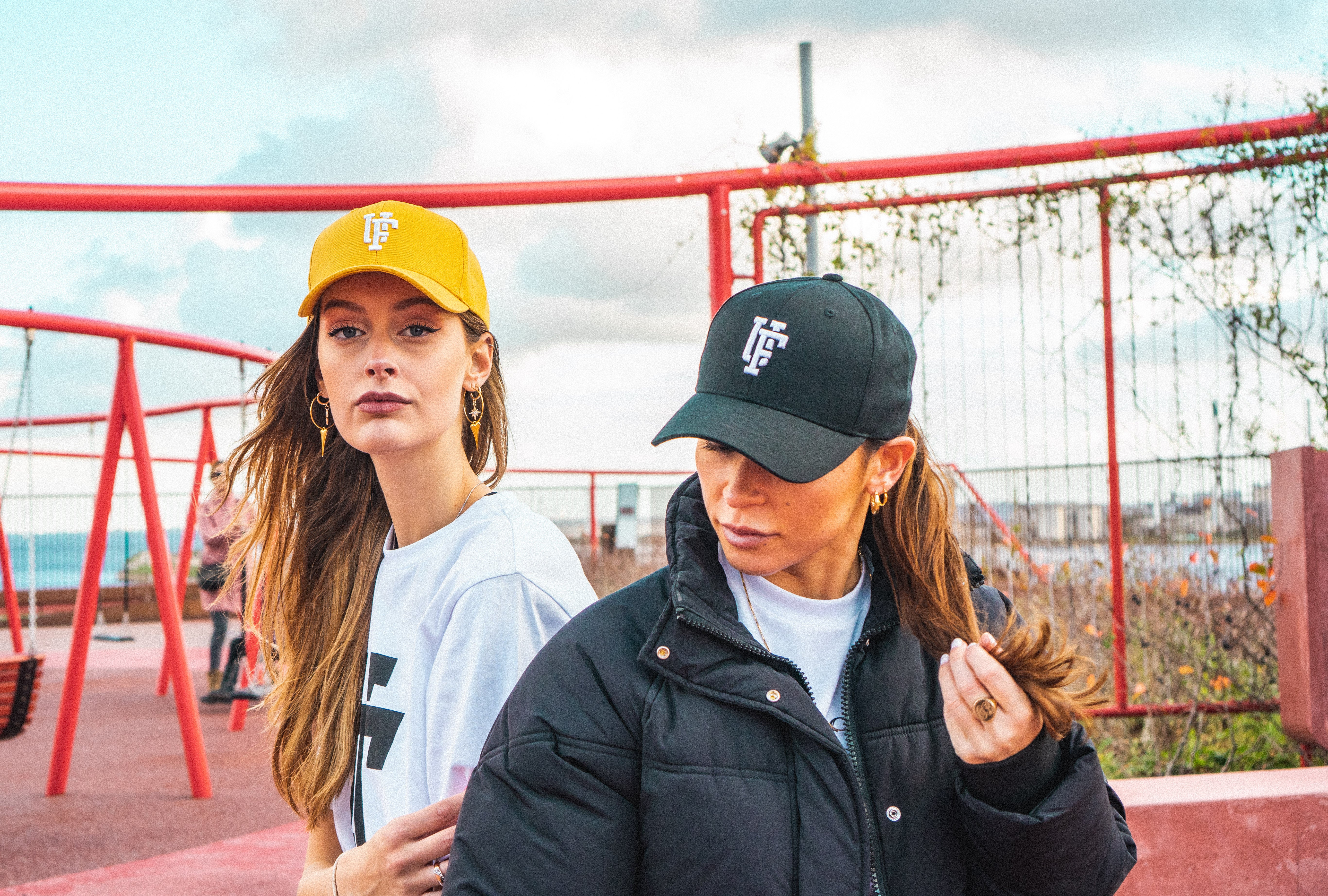 Spinback caps fra UPFRONT.