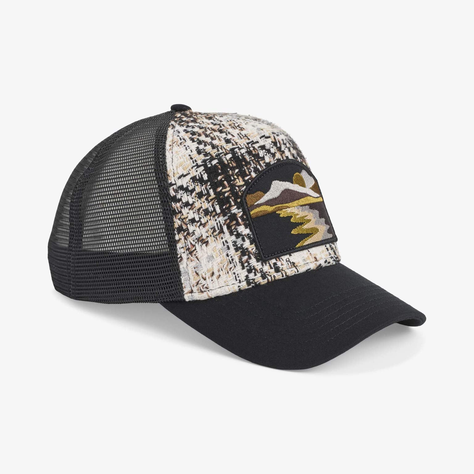 Upfront Nordic Headwear - ASLAN - Trucker Cap - Black - Headz Up 