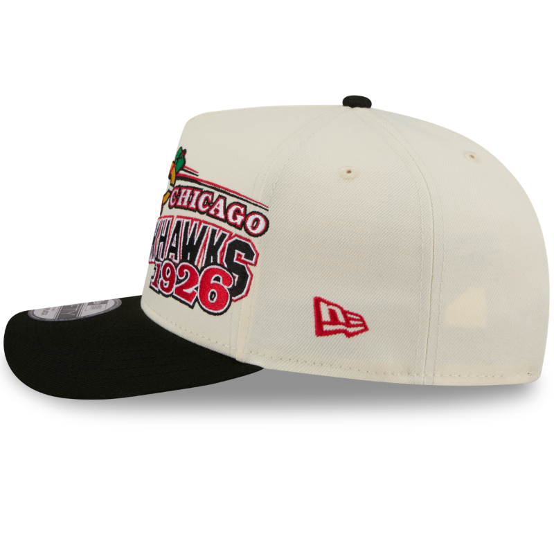 New Era 9FIFTY A-Frame snapback cap med Chicago Blackhawks logo i chrome og sort farve, sporty og stilfuld design