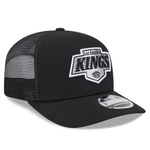 Sort New Era 9SEVENTY Stretch Mesh snapback cap med Los Angeles Kings logo. Mesh design og justerbar snapback.