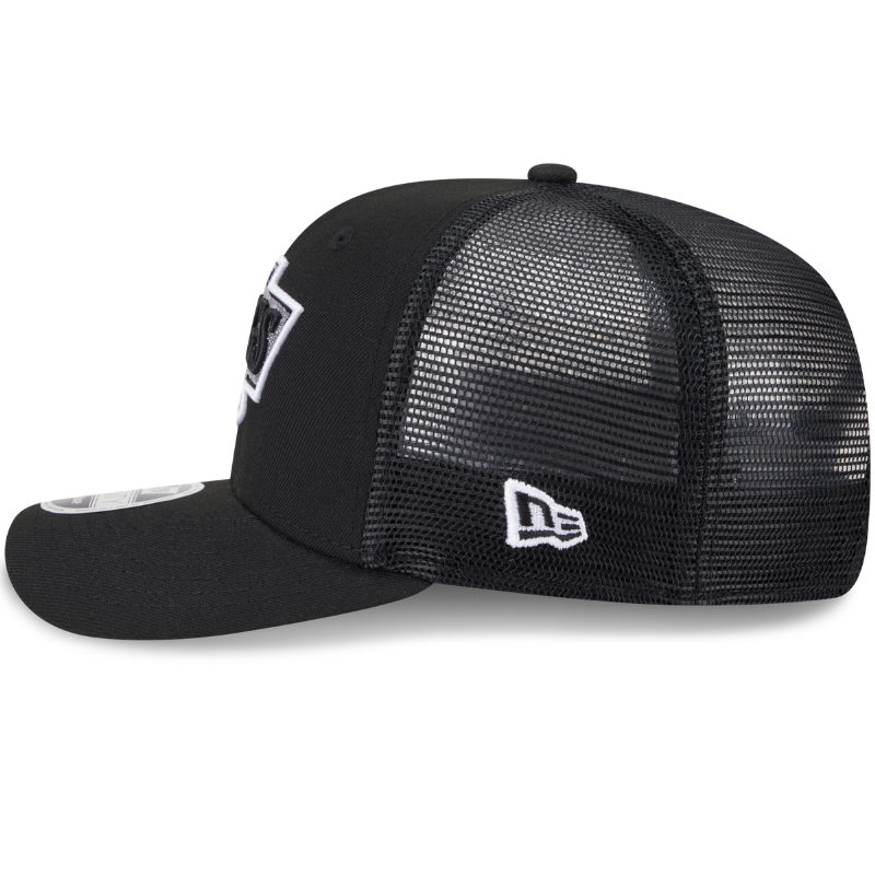 Sort New Era 9SEVENTY stretch mesh snapback cap med Los Angeles Kings logo og justerbar snaplukning.