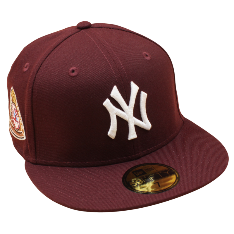 Maroon New Era 59FIFTY Yankees World Series 1950 kasket med synligt New York Yankees logo foran.