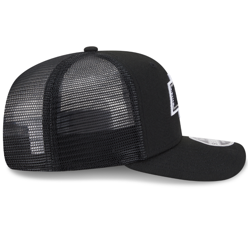 Sort New Era 9SEVENTY stretch mesh snapback cap med Los Angeles Kings logo og justerbart snapback.