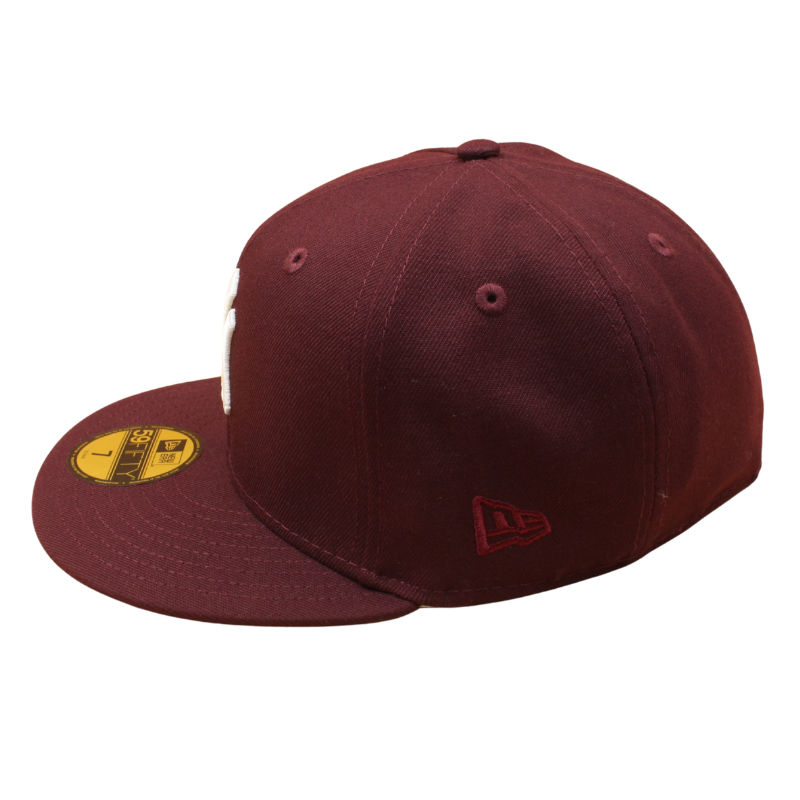 New Era 59FIFTY kasket med New York Yankees World Series 1950 design i maroon farve, synligt med sportstema og logo.