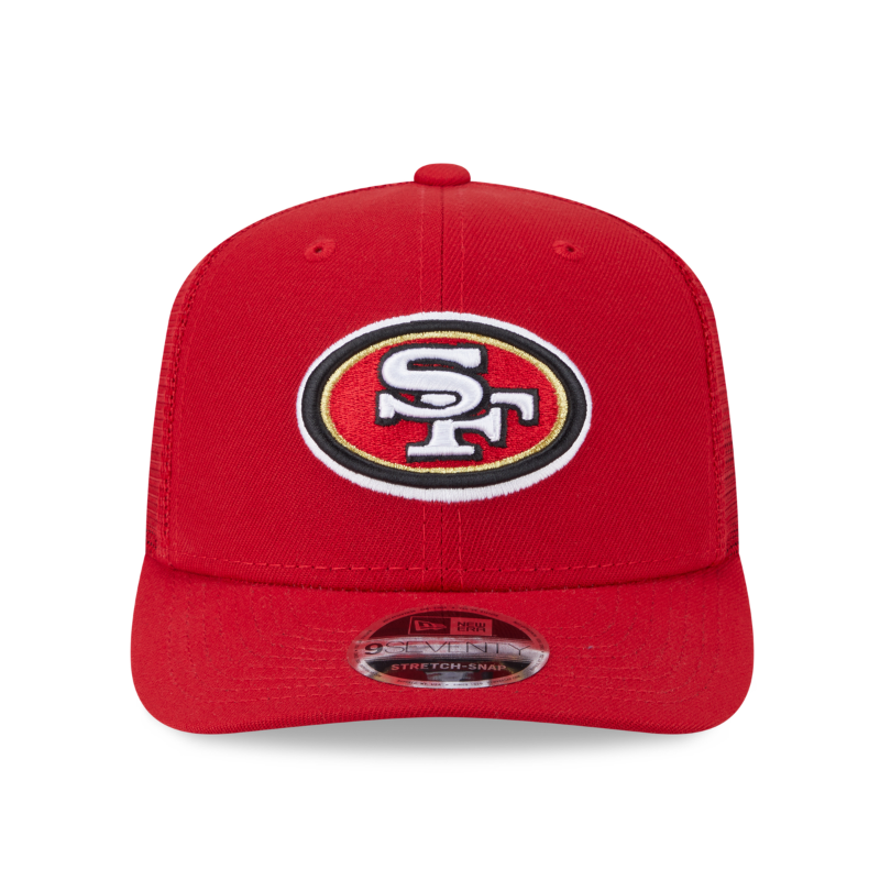 New Era 9SEVENTY Stretch Mesh snapback cap med San Francisco 49ers logo i fronten, sort og rød med mesh-materiale.