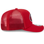 New Era 9SEVENTY stretch mesh snapback cap med San Francisco 49ers logo og justerbar rem.