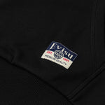 Sort EVISU hoodie med seagull print, rund hals og komfortabel passform, lavet af blødt materiale.