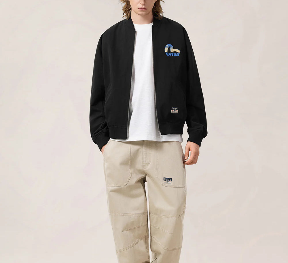 Sort EVISU bomberjakke med Daicock print, blød og stilfuld jakke med unikt design og logo.
