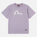 EVISU T-shirt med håndbørstet sejlskibsprint i dusty purple, afslappet herretøj med grafisk design.