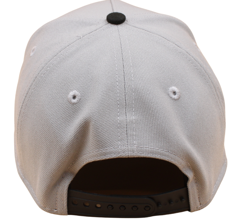 New Era 9FORTY A-Frame kasket med grå, sort og lyserød farve, med Yankees-logo foran, til mænd og kvinder