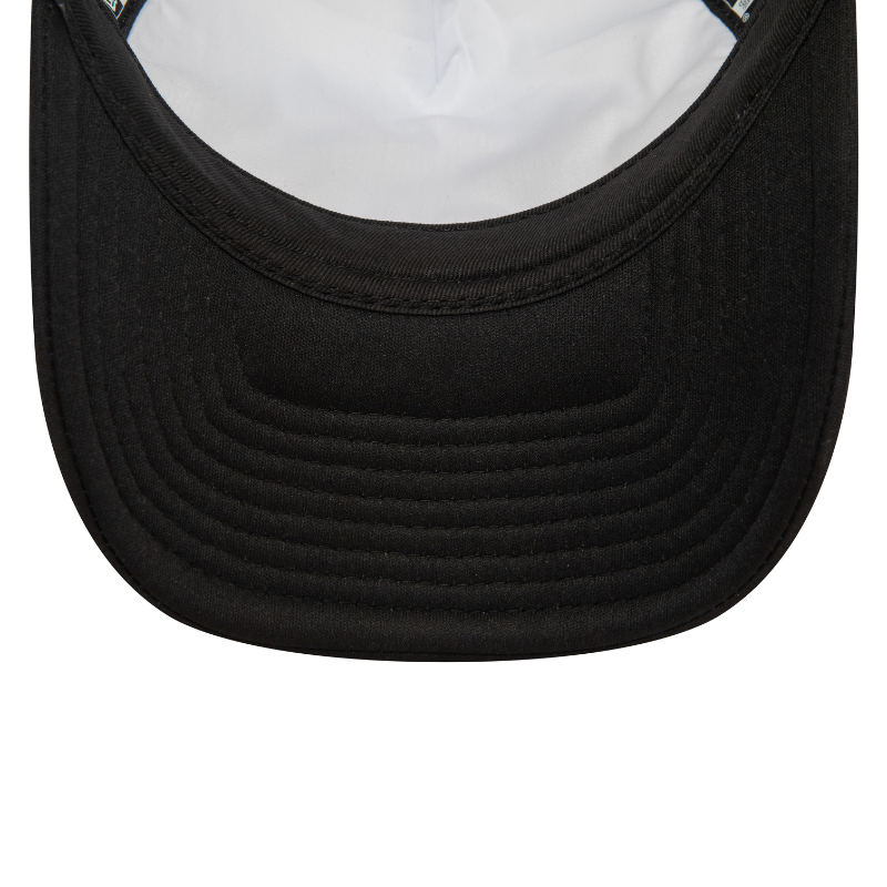 New Era - WB Looney Tunes Trucker Cap - White/Black