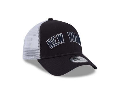 New Era New York Yankees Team Script Trucker - Navy - Headz Up 