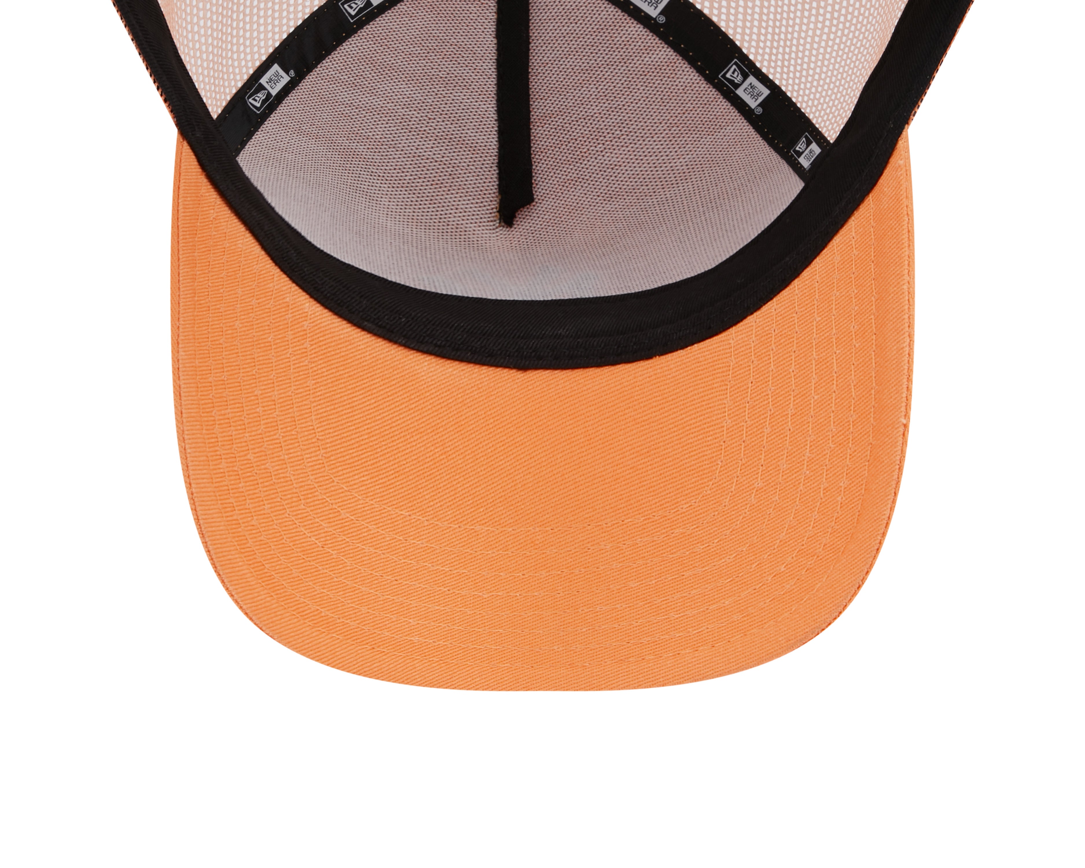 New Era League Essential Trucker Cap New York Yankees - Peach - Headz Up 