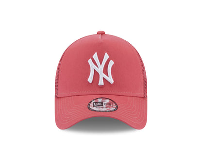 New Era League Essential Trucker Cap New York Yankees - Light Pink - Headz Up 