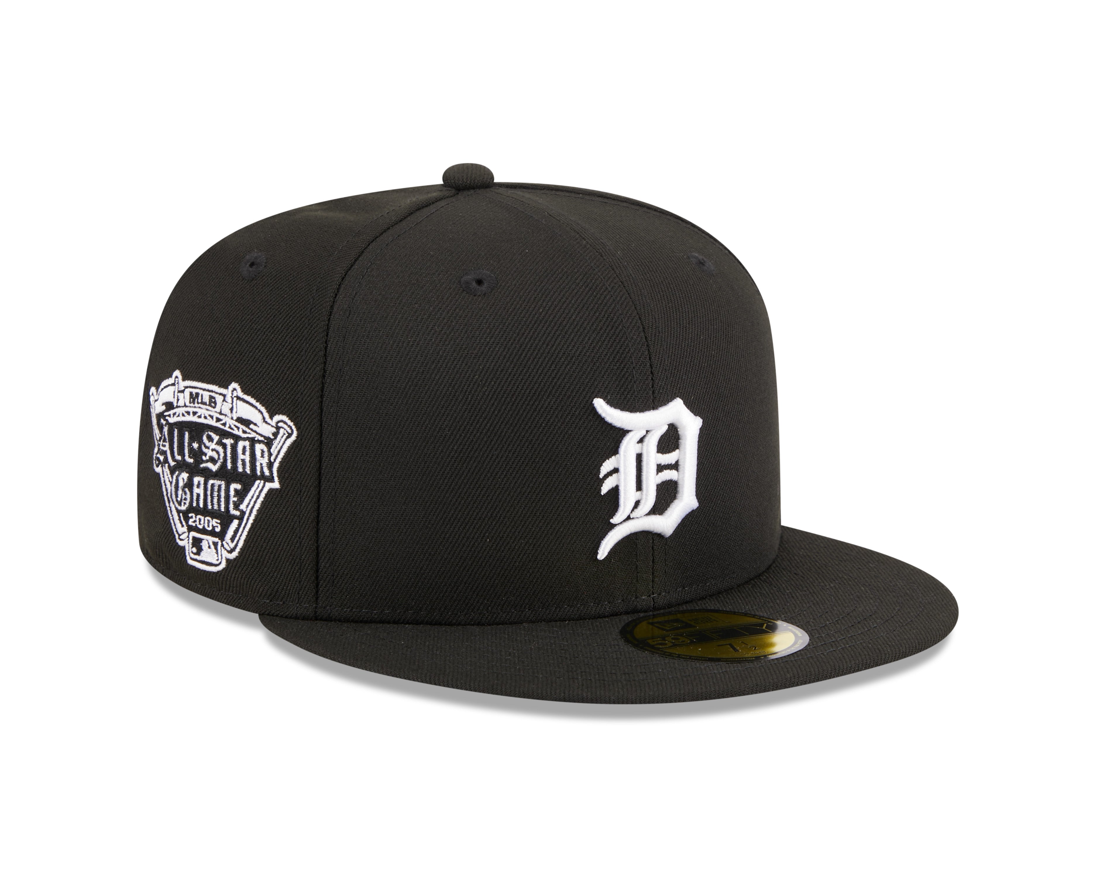 Sort New Era 59FIFTY fitted cap med Detroit Tigers logo, grønne detaljer og 2005 AST mærke, foran vises cap-ryg.