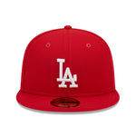 New Era 59FIFTY fitted cap med Los Angeles Dodgers logo, rød farve og sportstil.
