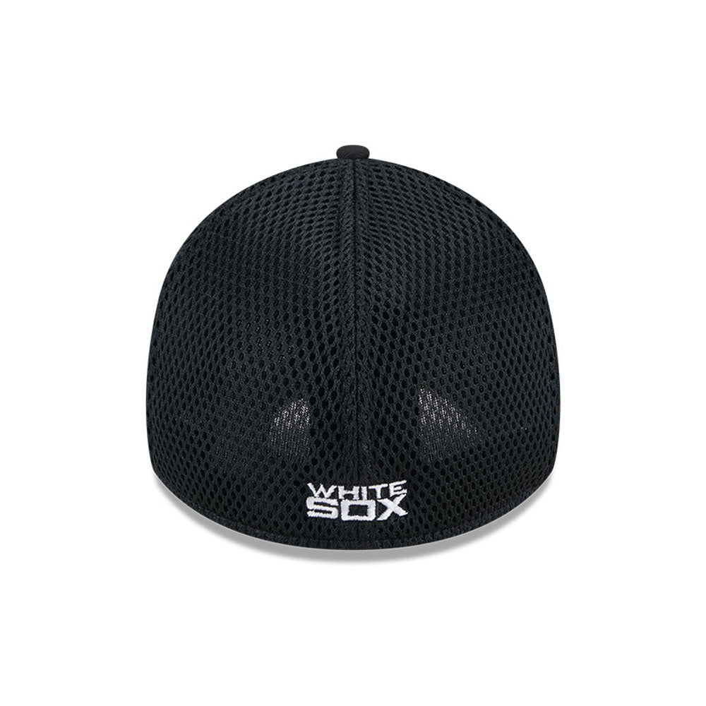 Sort New Era Chicago White Sox MLB Neo 39THIRTY stretch fit kasket med logo og komfortabel pasform.