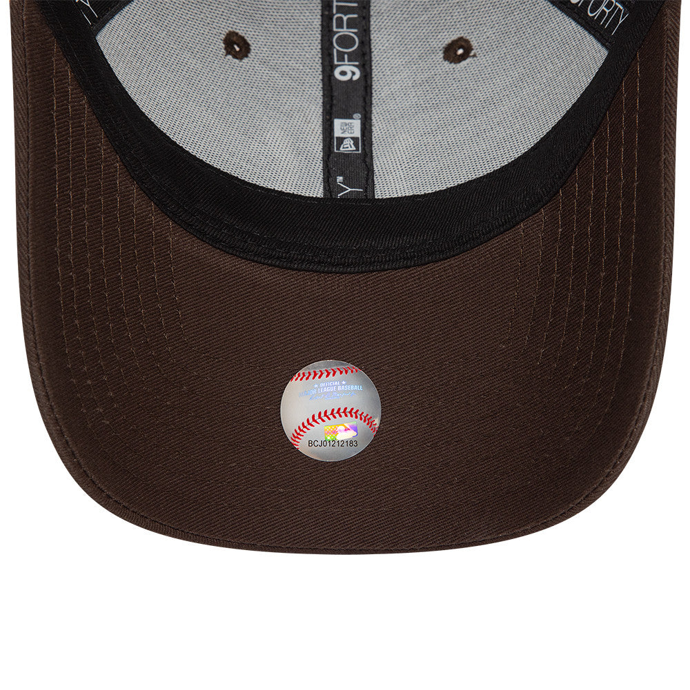 New Era - New York Yankees - 9Forty League Essentials - Brown/White - Headz Up 