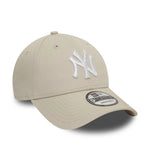New Era - New York Yankees - 9FORTY - League Essentials - Stone/White - Headz Up 