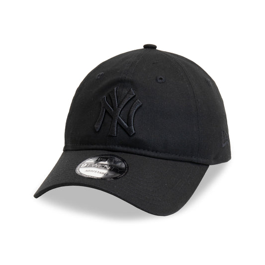 New Era Casual Classic 9Twenty Cap New York Yankees - Washed Black On Black - Headz Up 