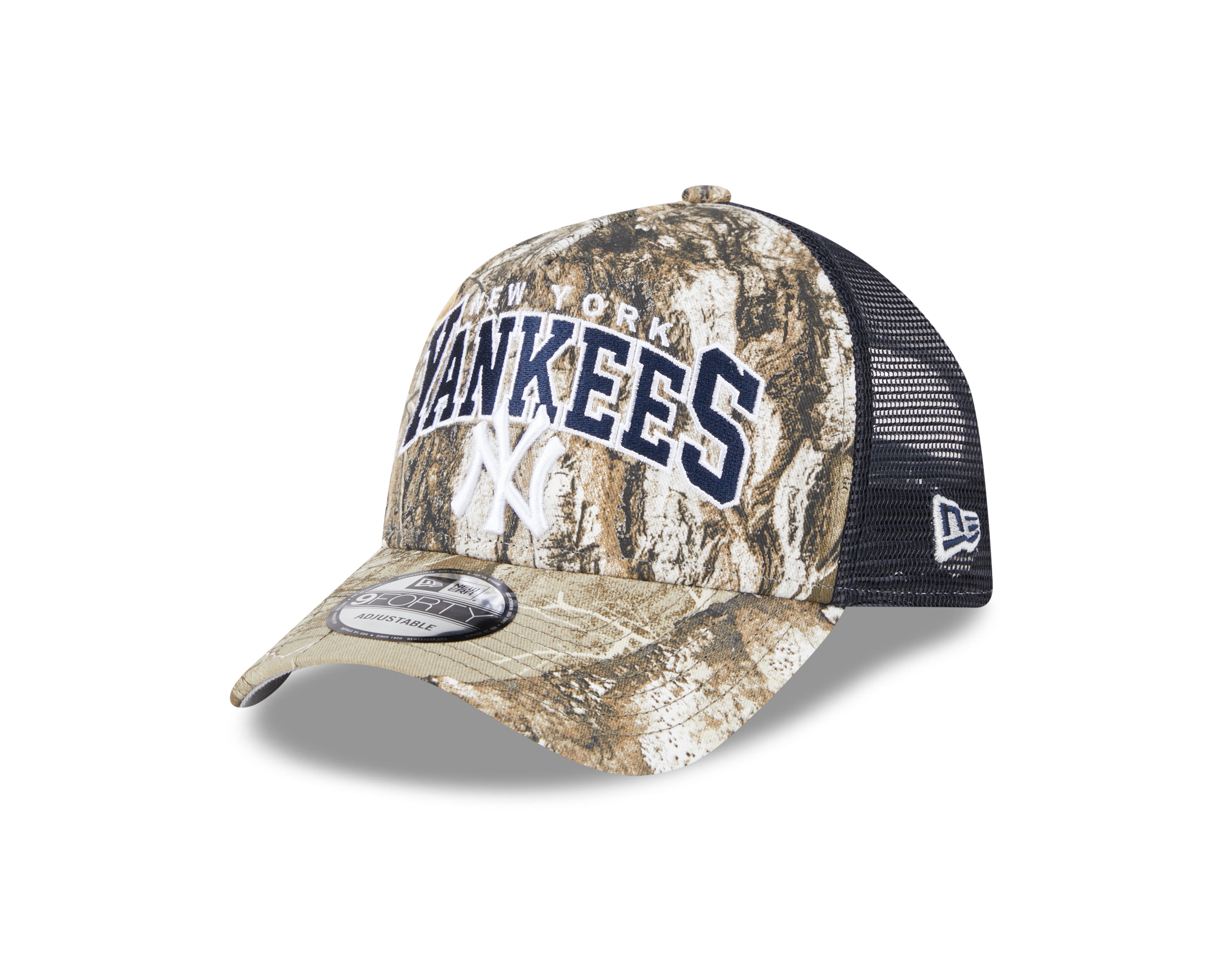 New Era New York Yankees 9FORTY A-Frame trucker cap med Realtree camo mønster, justerbar snapback.