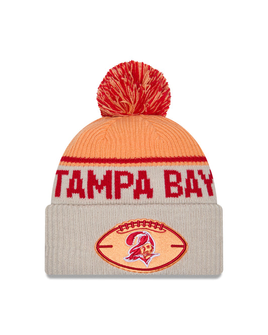 New Era - Tampa Bay Buccaneers - NFL Sideline Beanie - Stone/OTC