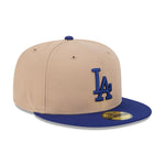 New Era 59FIFTY fitted cap med Los Angeles Dodgers logo i camel og blå farver, sporty og stilfuld hovedbeklædning.