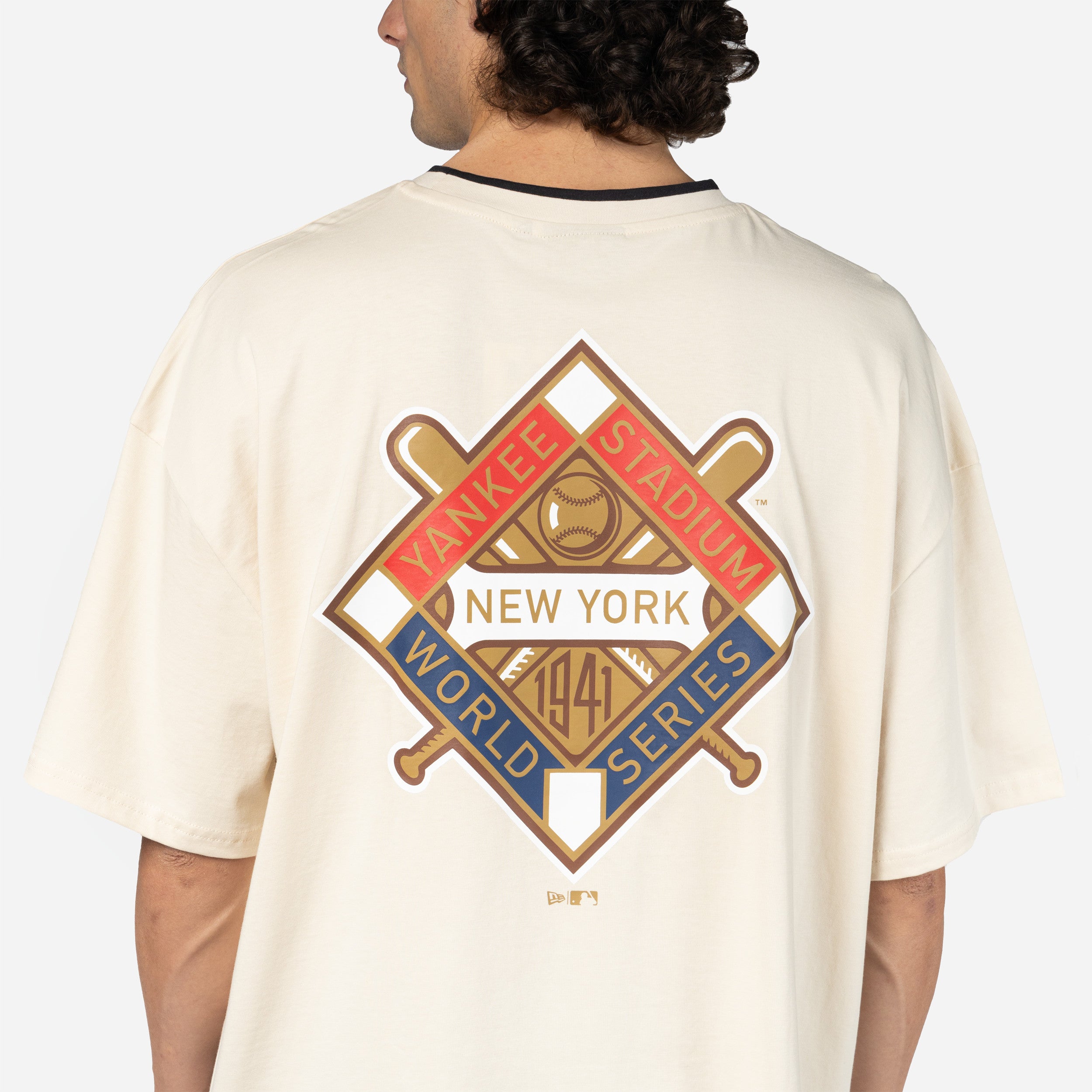 New Era - World Series Drop Shoulder T-Shirt - New York Yankees - Light Beige - Headz Up 