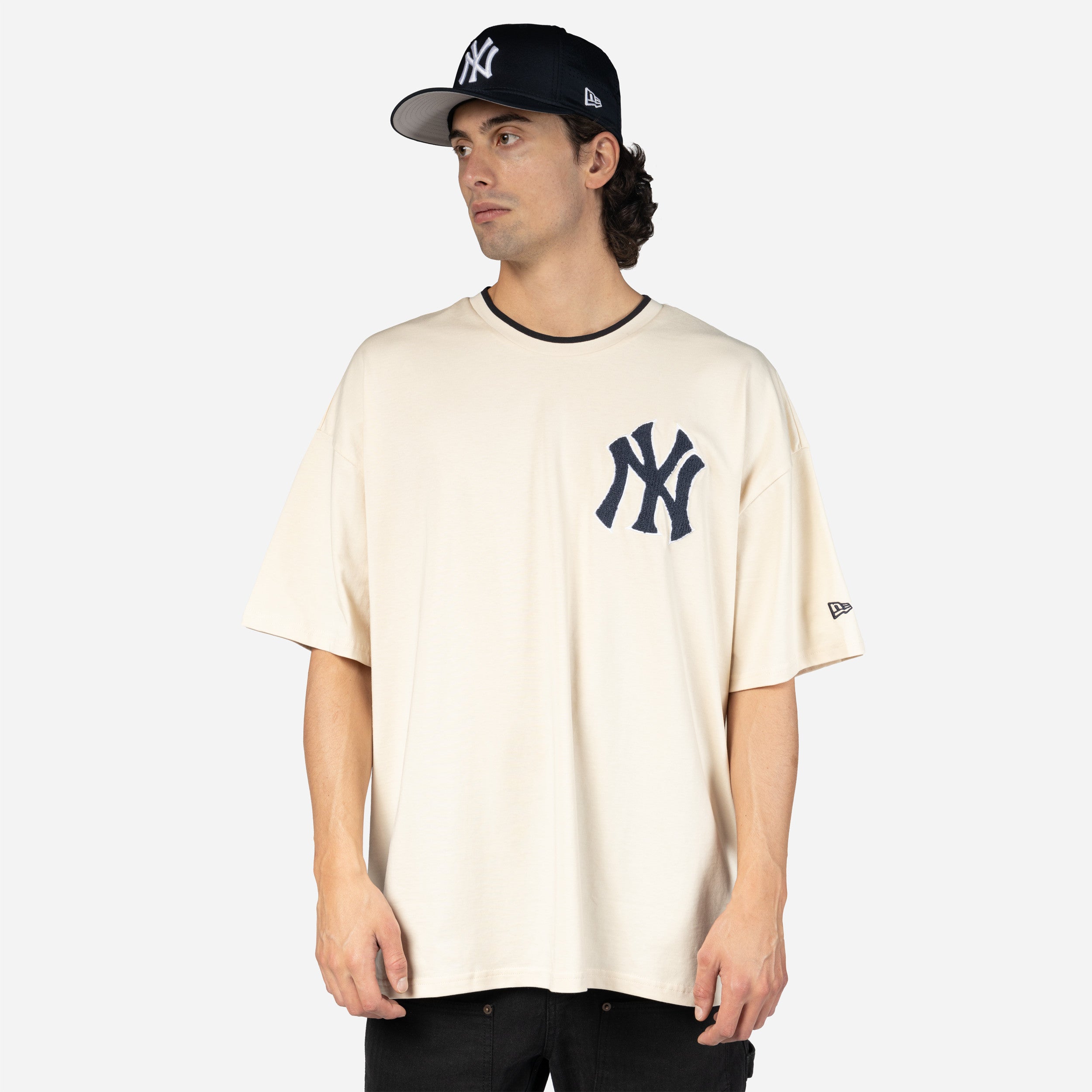 New Era - World Series Drop Shoulder T-Shirt - New York Yankees - Light Beige - Headz Up 