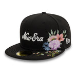 Sort New Era 59FIFTY fitted kasket med blomsterbroderi, perfekt til stilfuld hovedbeklædning