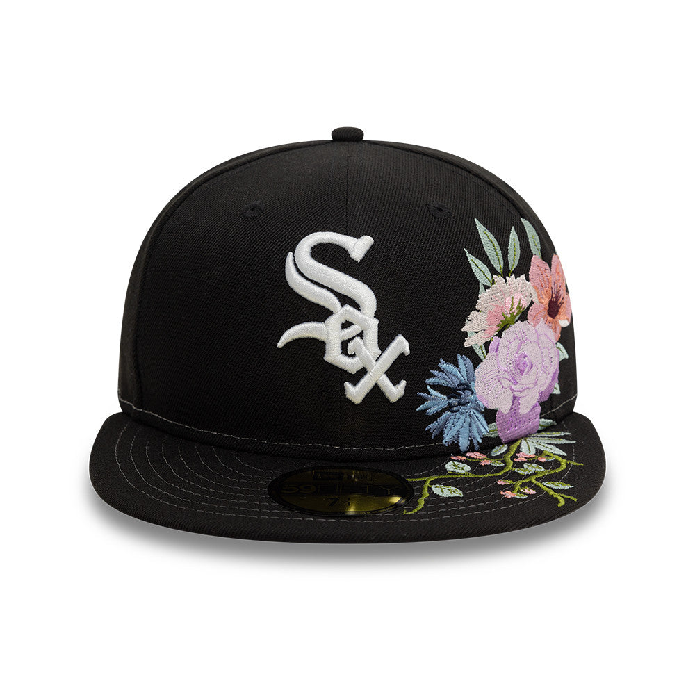 Sort New Era 59FIFTY fitted cap med Chicago White Sox floral broderi, klassisk design og komfortabel pasform.