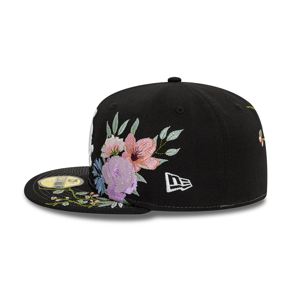 Sort New Era 59FIFTY fitted cap med Chicago White Sox floral broderi, klassisk design og komfortabel pasform