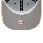 Blå New Era 59FIFTY fitted kasket med Los Angeles Dodgers Team Wings logo, sports- og baseballstil.