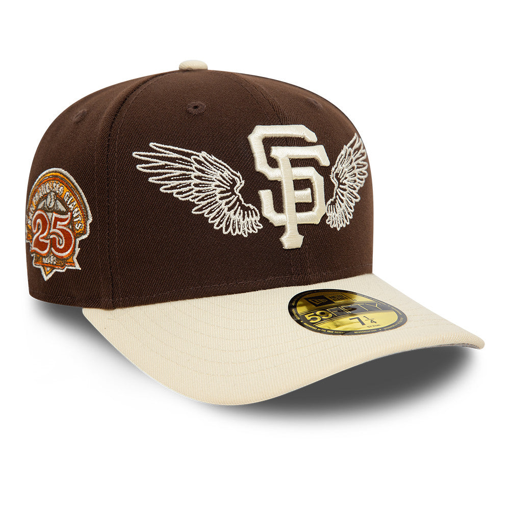 New Era 59FIFTY fitted baseball cap med San Francisco Giants logo, brun og stenfarvet, med TEAM WINGS-design.