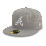 New Era 59FIFTY fitted cap med Atlanta Braves logo i grå, zodiac-motiv og klassisk sportstil.