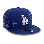 New Era 59FIFTY fitted cap med Los Angeles Dodgers logo i blå farve, zodiac-motiv, foran set, close-up.