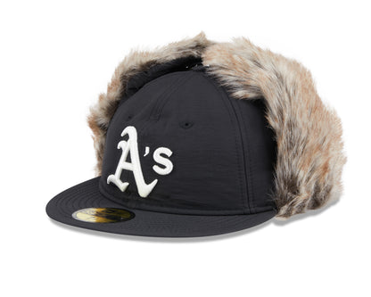 New Era - 59FIFTY Fitted Cap - WINTER DOGEAR - Oakland Athletics - Black