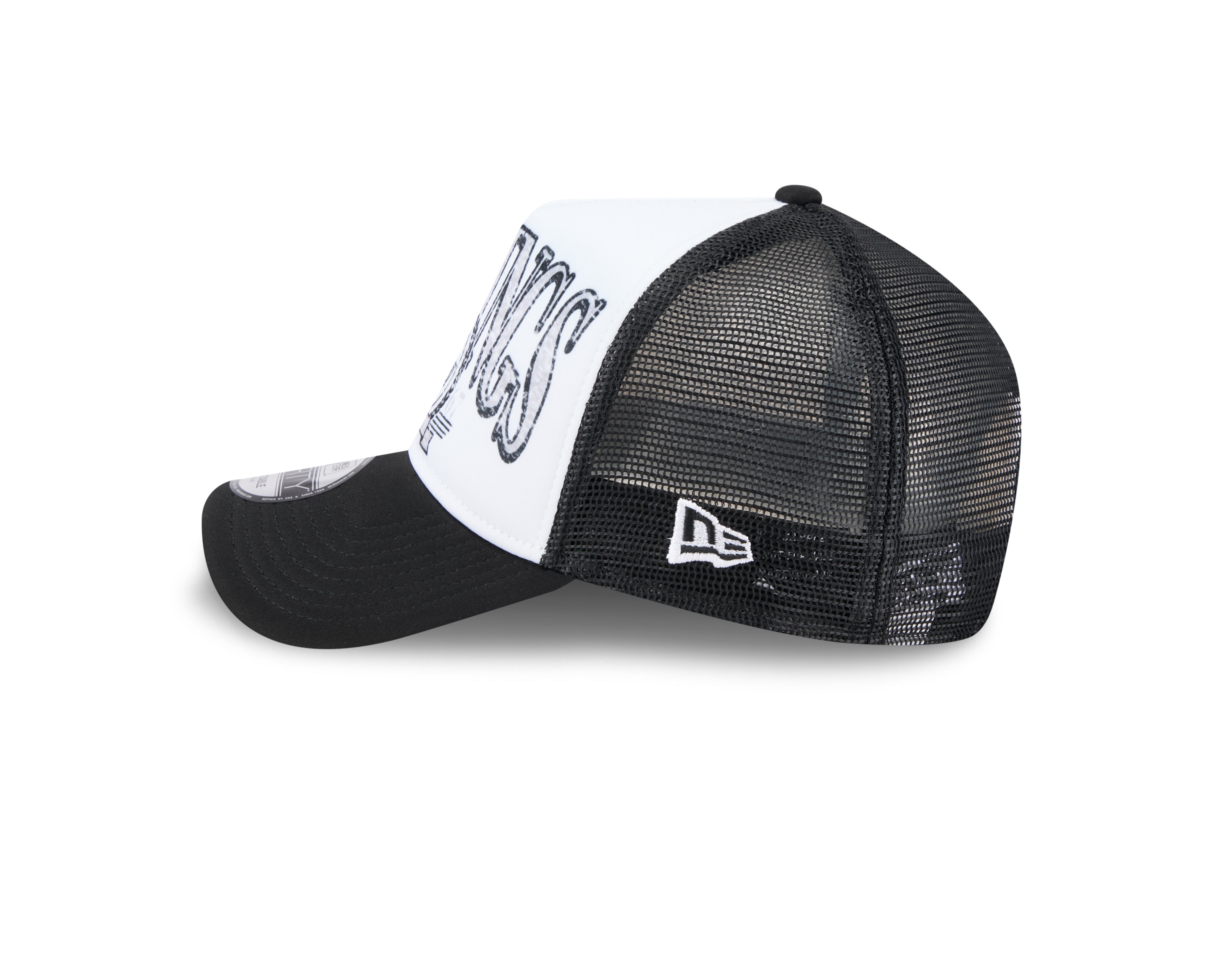 New Era - Los Angeles Kings - DISTRESSED Trucker Cap - White/Black - Headz Up 