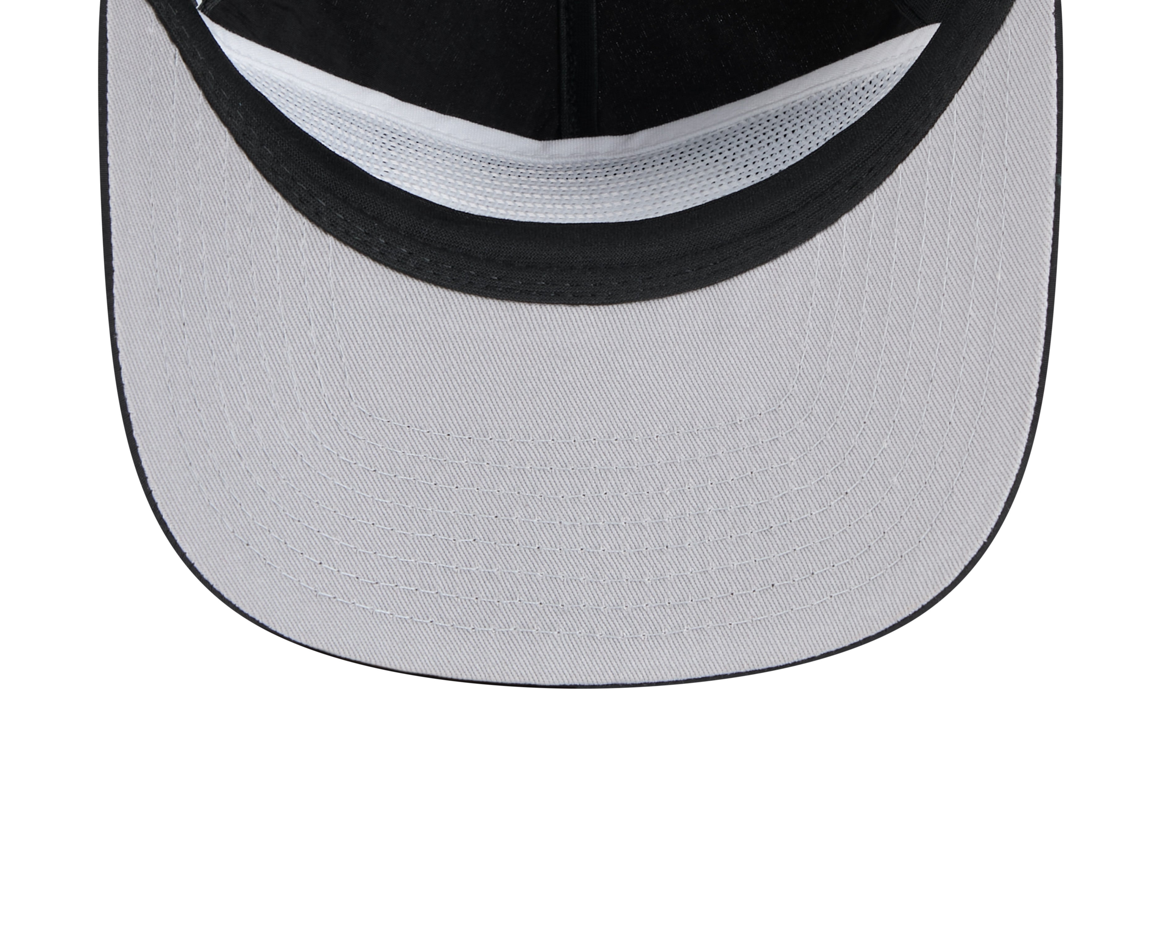New Era - New York Knicks - THE GOLFER Strapback - Everyday Nylon - Black - Headz Up 