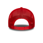 Rød New Era NBA Side Patch trucker cap med Chicago Bulls logo og netrør, justerbar skygge til sporty hverdagslook.