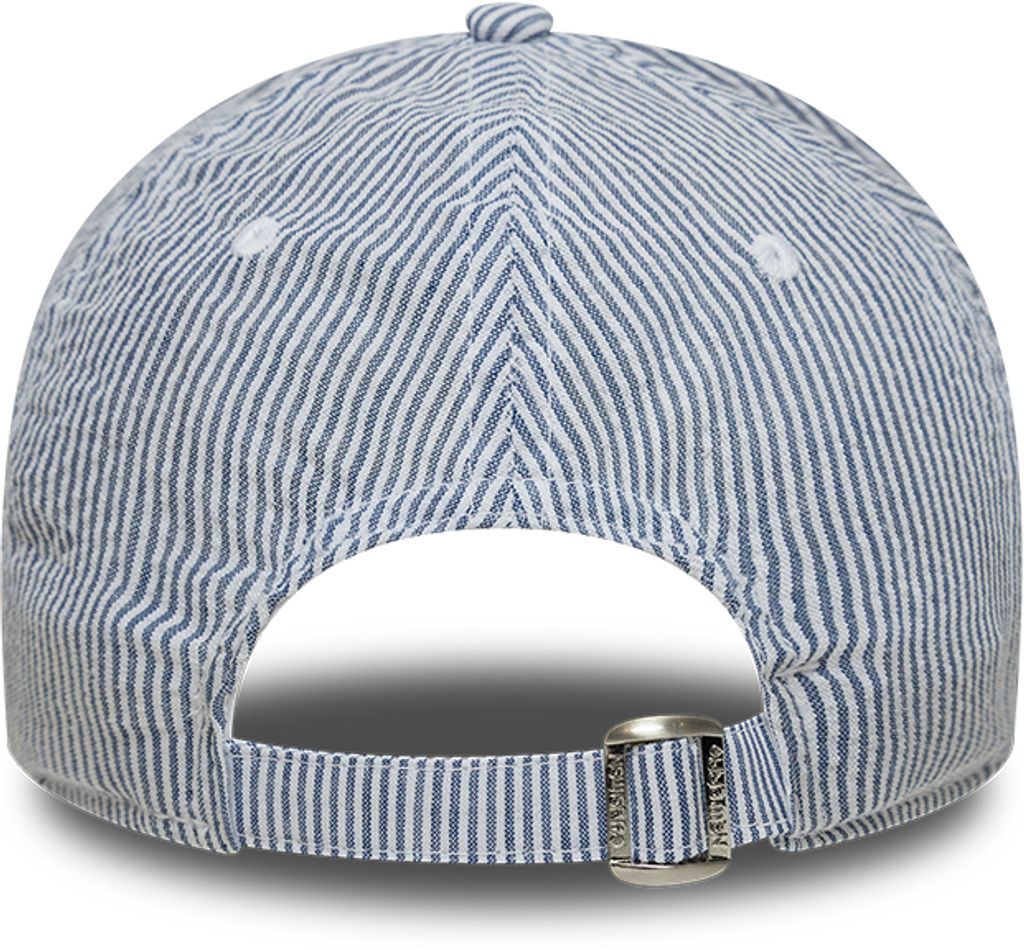 Navy og hvid New Era New York Yankees 9TWENTY cap i seersucker-tekstur med justerbar rem foran og påsatte Yankees-logo.