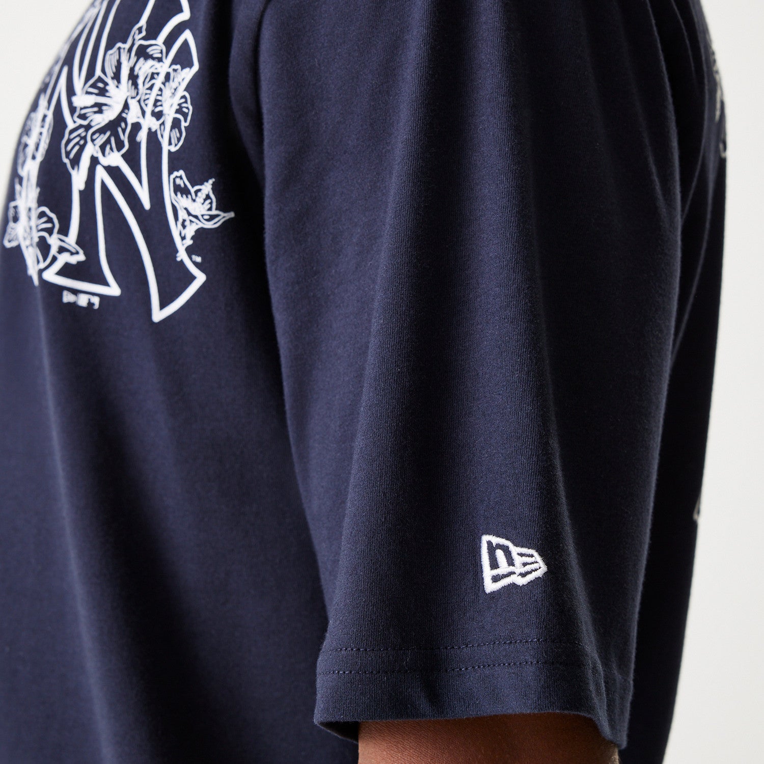 New Era - MLB FLORAL Graphic - Oversize Tee - New York Yankees - Navy - Headz Up 