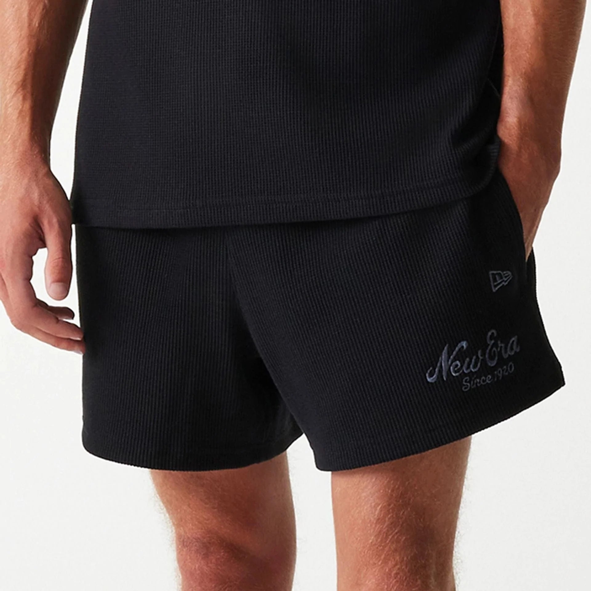 New Era - MLB WAFFLE Shorts - Black - Headz Up 