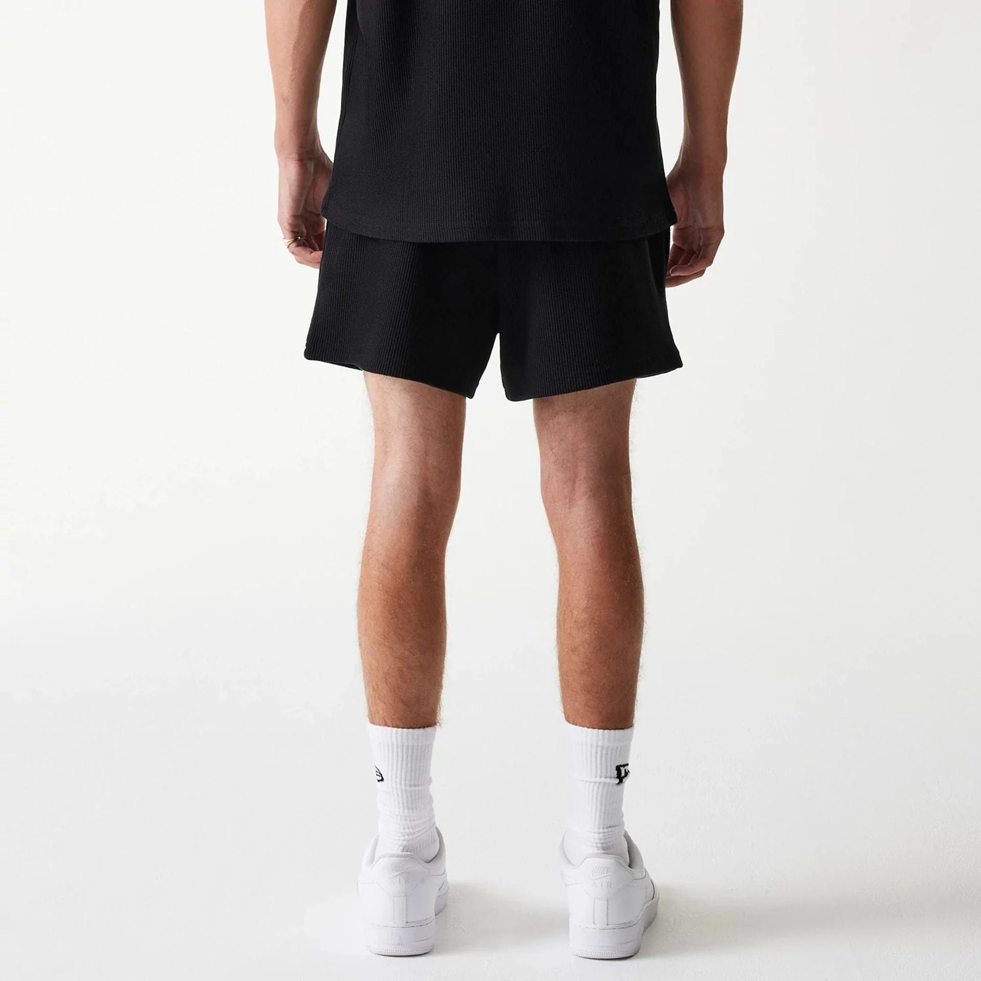 New Era - MLB WAFFLE Shorts - Black - Headz Up 