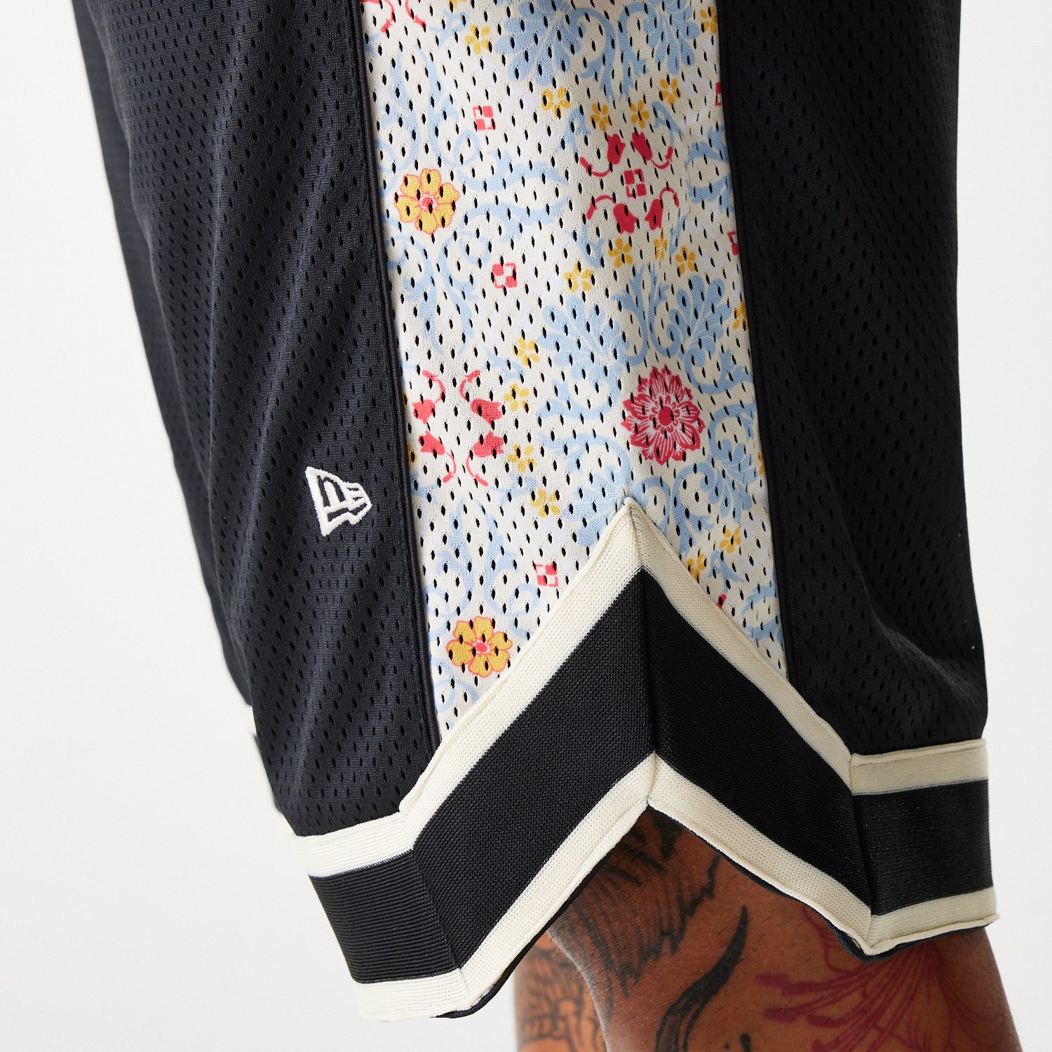 New Era - MLB Infill Mesh Shorts - New York Yankees - Black - Headz Up 