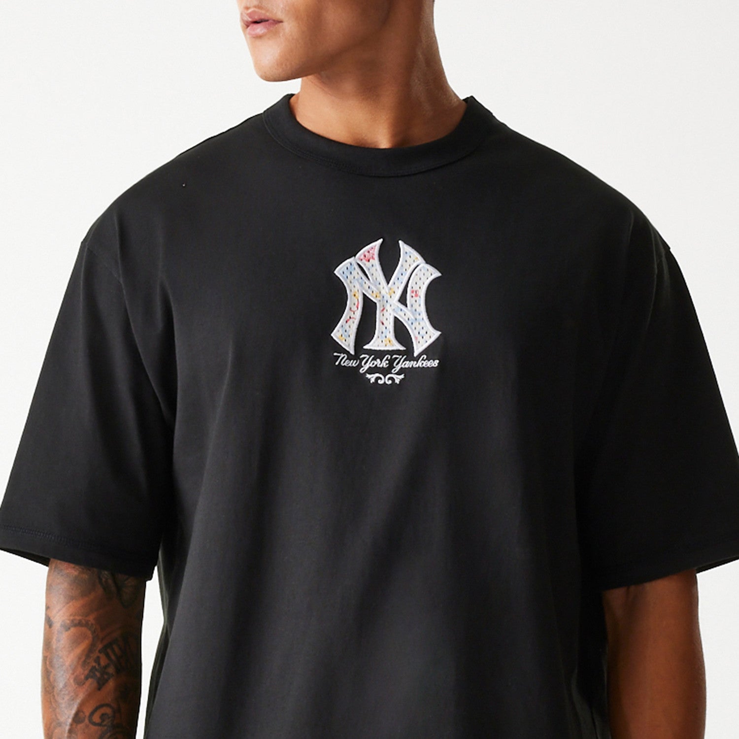 New Era - MLB Infill Oversized Tee - New York Yankees - Black - Headz Up 