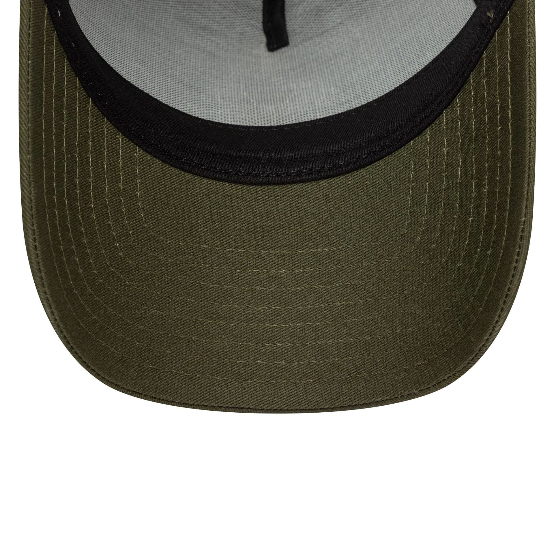 New Era - New York Yankees - League Essentials Trucker Cap - Olive Tonal - Headz Up 