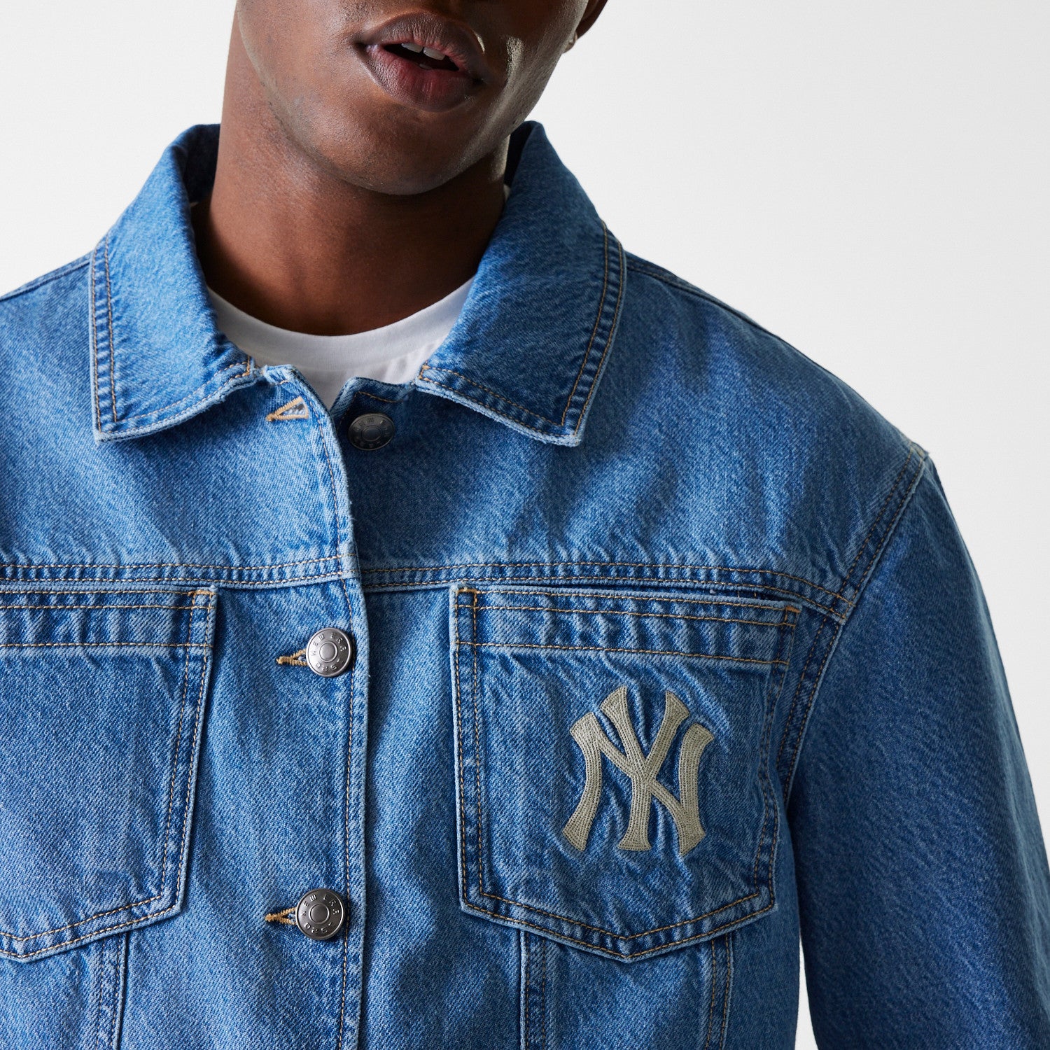 New Era - MLB DENIM JACKET - New York Yankees - DK Blue - Headz Up 