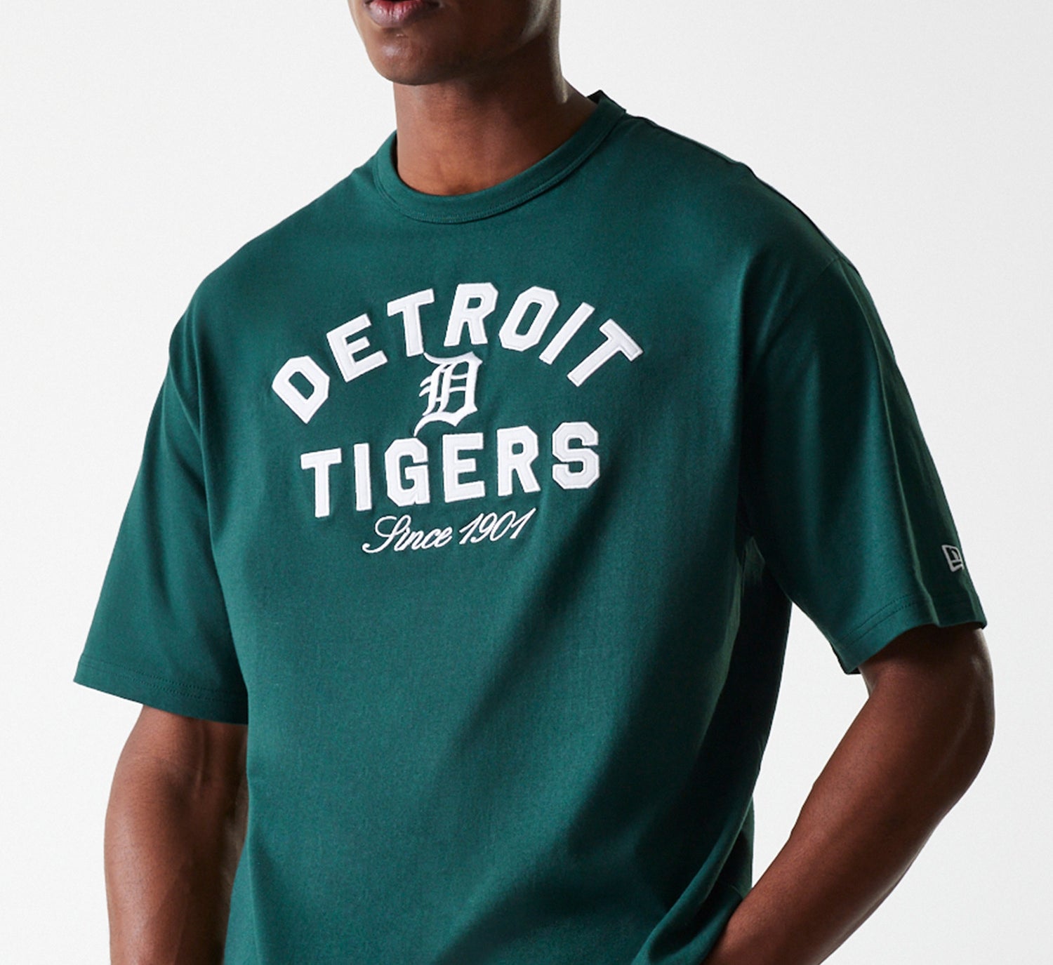 New Era - MLB HERITAGE OS TEE - Detroit Tigers - Dark green - Headz Up 