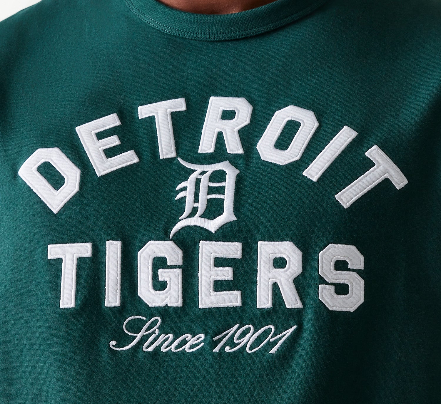 New Era - MLB HERITAGE OS TEE - Detroit Tigers - Dark green - Headz Up 